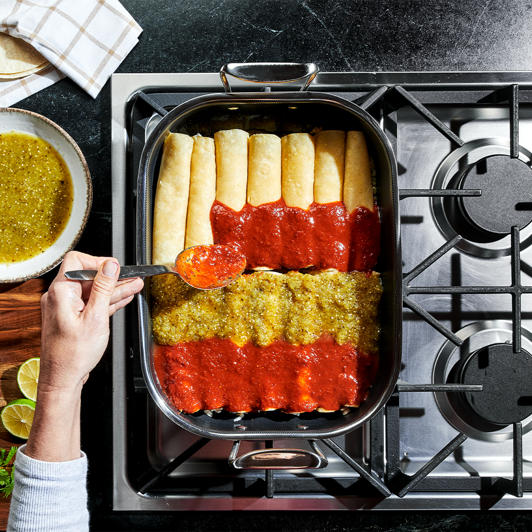 Small Hybrid Roasting Pan with Rack - Image 7